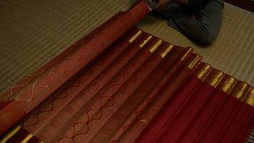 Weaving Pride: Celebrating World Handloom Day in Style - Diadem