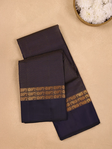 Dark Navy Blue Checkered Woven Pure Kanchipuram Silk Saree - Diadem