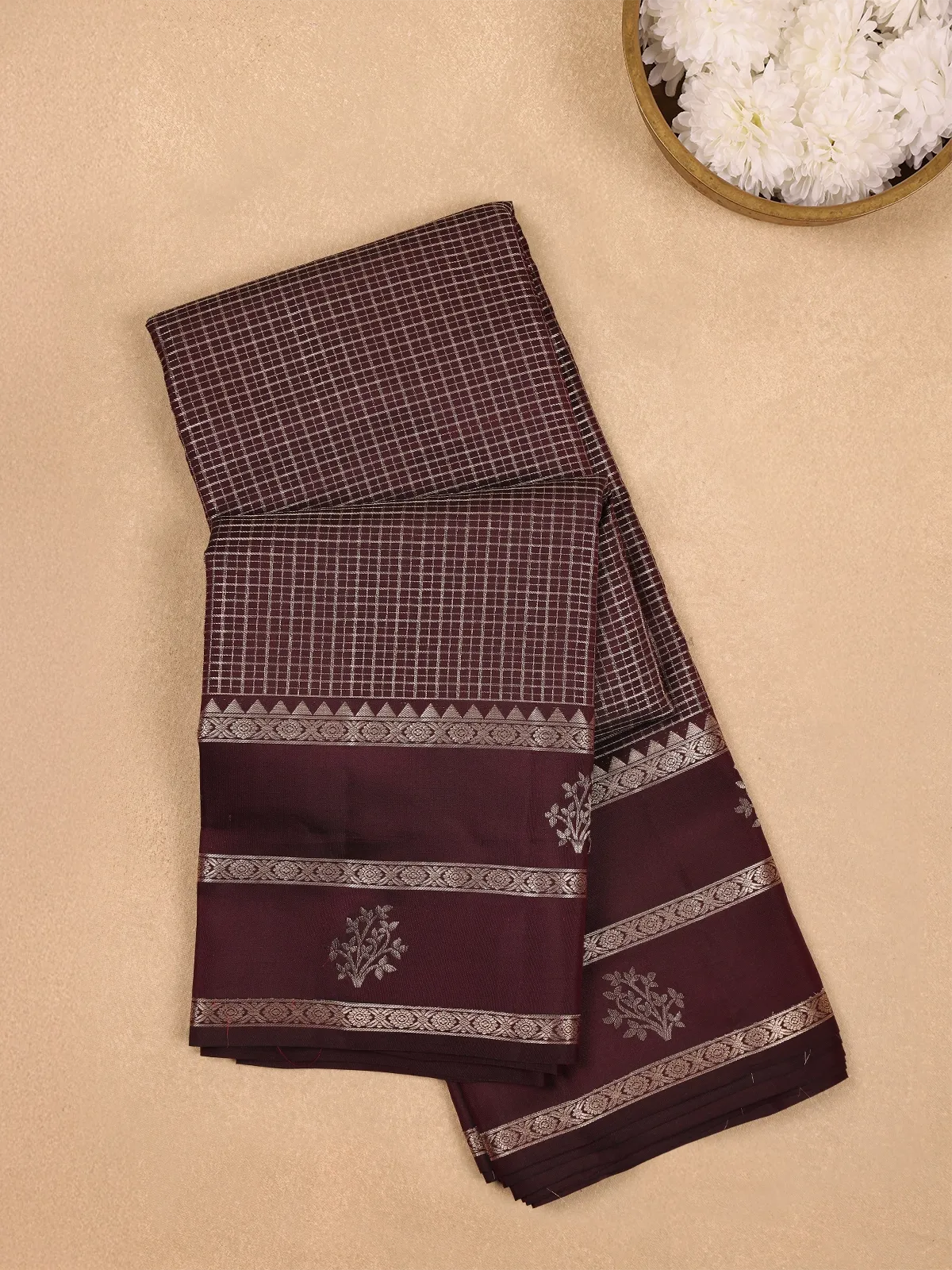 Dark Purple Checkered Woven Pure Kanchipuram Silk Saree - Diadem