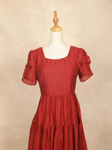 Red with Stripes Pattern and Short Sleeves Gown - Diadem