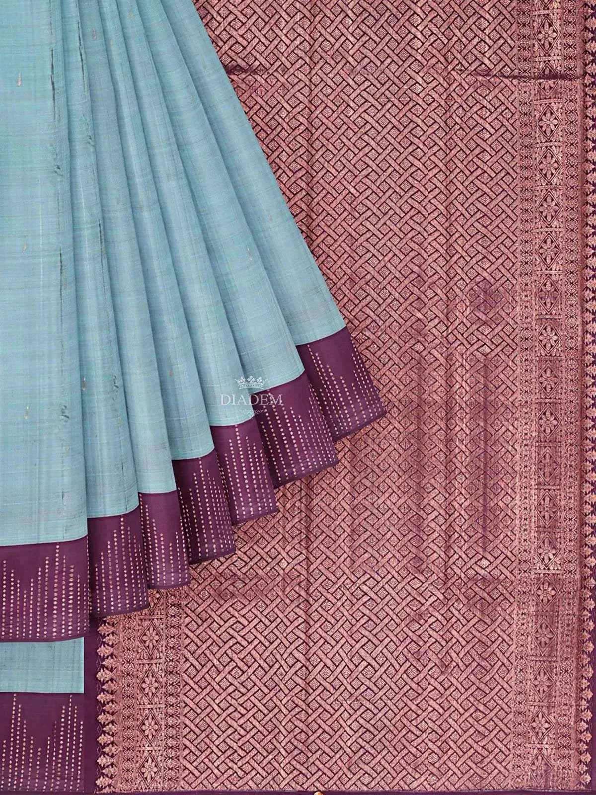 Teal Blue Pure Kanchipuram Bridal Silk Saree with Plain Design on the Body and Contrast Border - Diadem