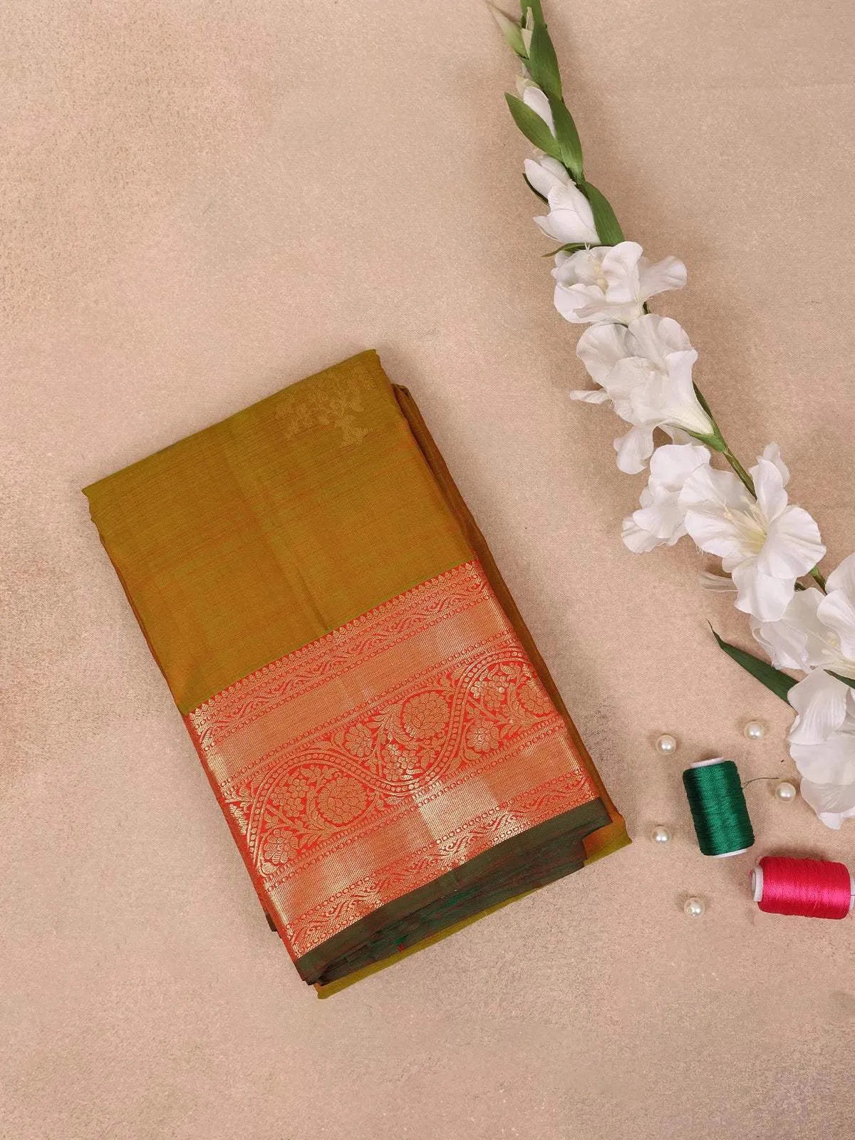 Brown Pure Kanchipuram Bridal Silk Saree with Floral Motif on the Body with Zari Border - Diadem