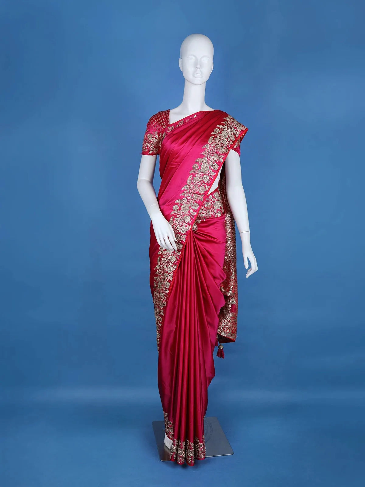 Queen Pink Floral Designed Bridal Banarasi Silk Saree - Diadem