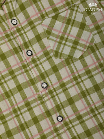 Green And White Checked half Sleeve Cotton Shirt - Diadem