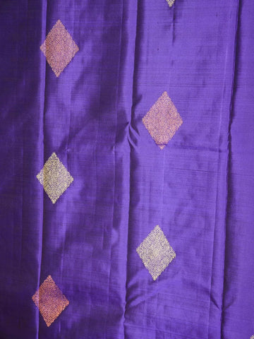Violet Pure Kanchipuram Silk Saree with Diamond Motif on the Body and without Border - Diadem
