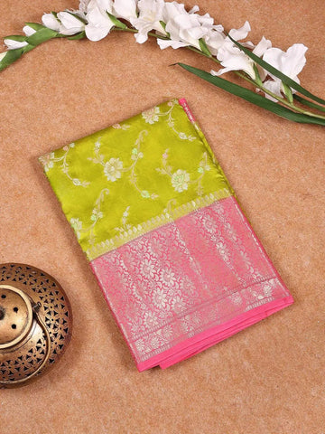 Green Flower Design Pure Banarasi Silk Saree - Diadem
