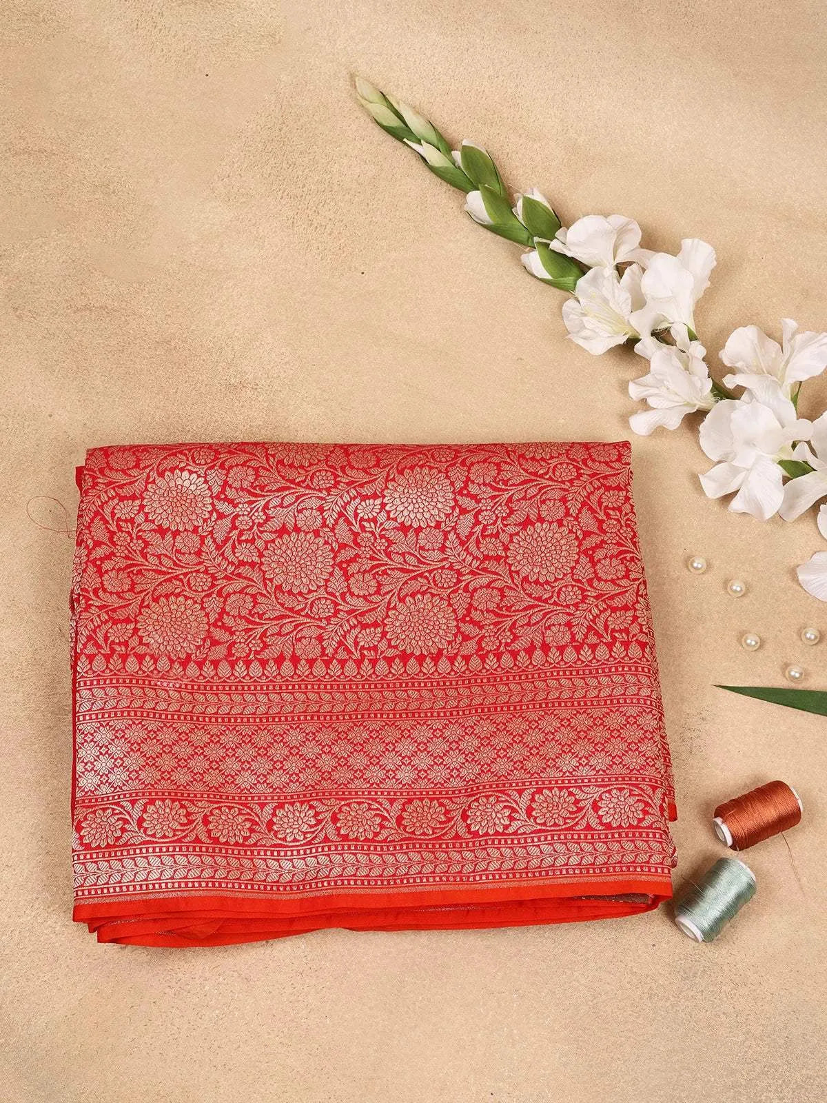 Red Banarasi Saree with Flower Motif on the Body with Zari Border - Diadem