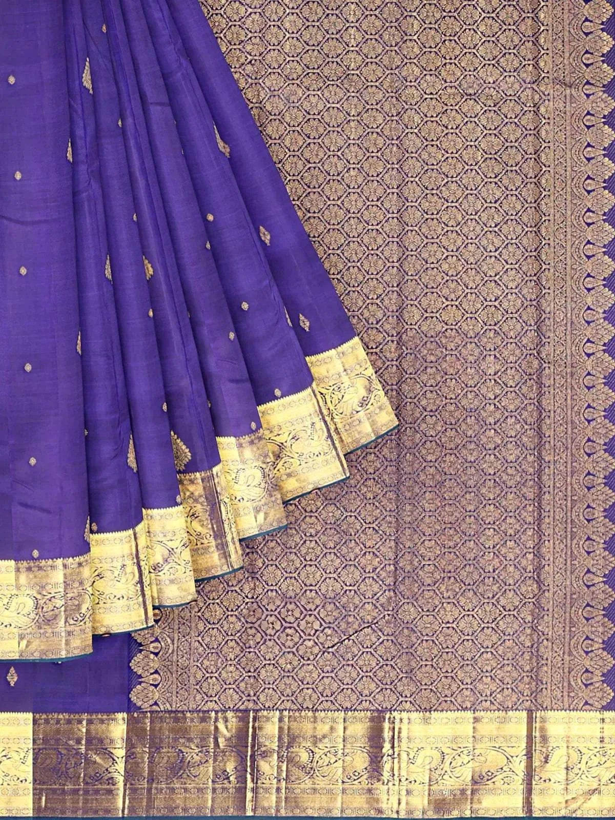 Royal Blue Pure Kanchipuram Bridal Silk Saree with Floral Motif on the Body with Contrast Zari Border - Diadem