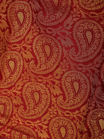 Maroon Pure Kanchipuram Bridal Silk Saree with Paisley and Floral Motif on the Body with Designed Border - Diadem