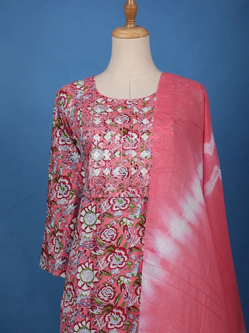 Pink Floral Printed Cotton Straight Cut Salwar Suit - Diadem