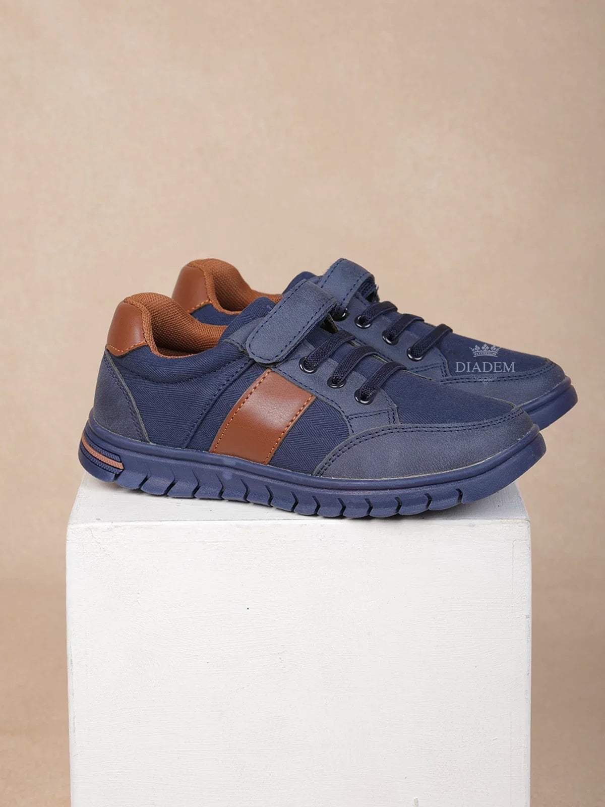 Navy Blue Paneled Casual Shoes for Boys - Diadem