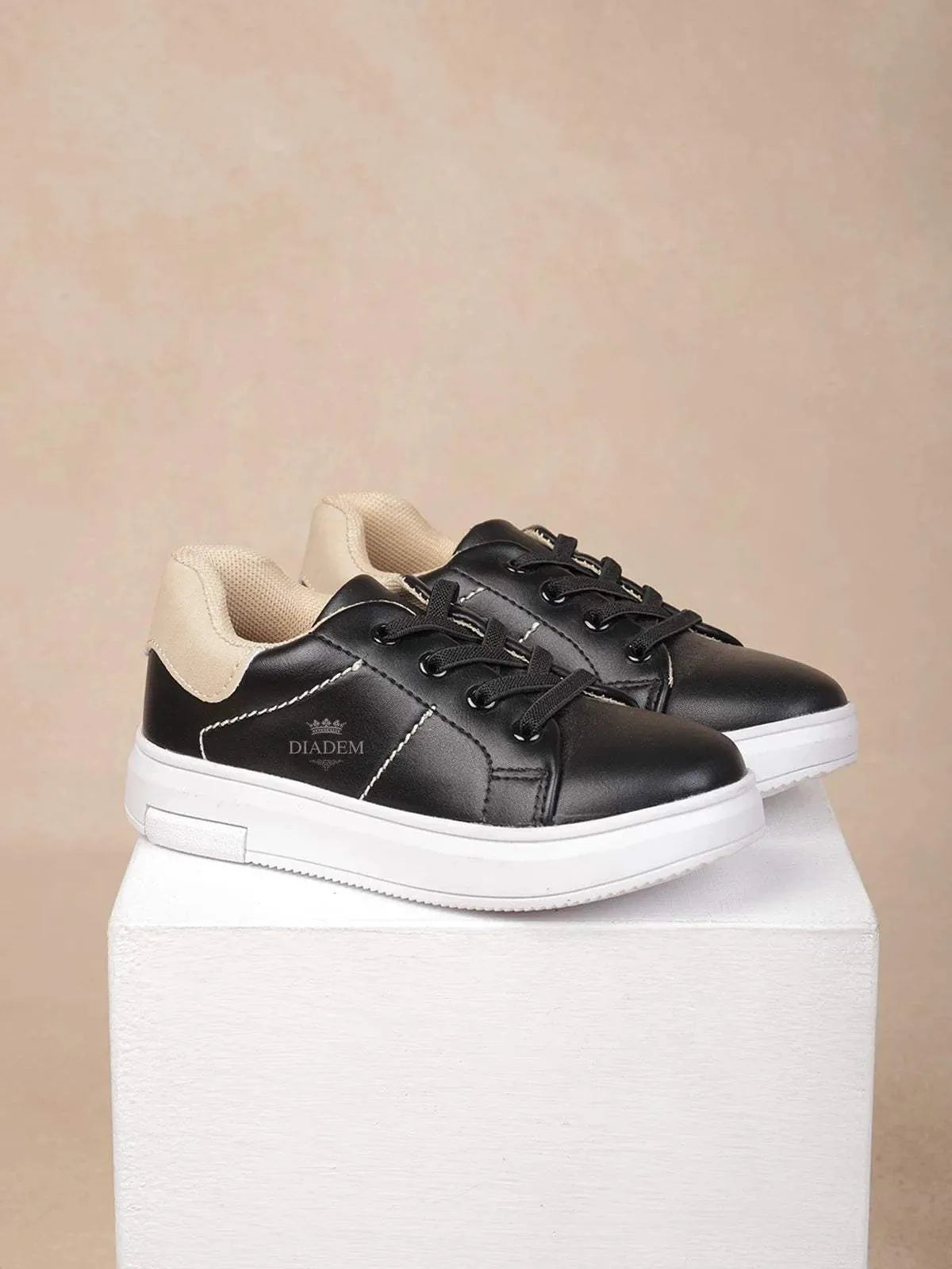 Black Casual Sneakers for Boys - Diadem