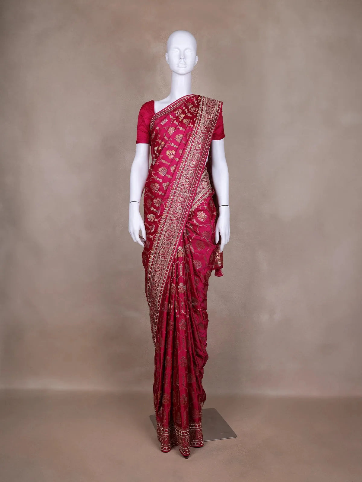 Pink Floral Designed Bridal Banarasi Silk Saree - Diadem