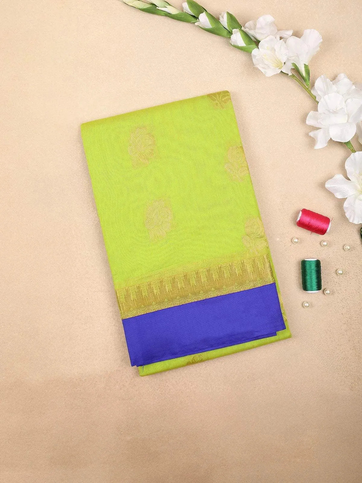 Light Green Silk Cotton Saree with Rose Motif on the Body and Contrast Border - Diadem