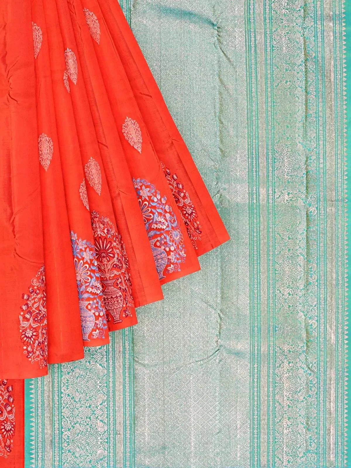 Red Pure Kanchipuram Bridal Silk Saree with Floral Motif on the body Without Border - Diadem