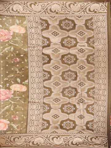 Brown Banarasi Saree with Floral Design on the Body with Designed Border - Diadem