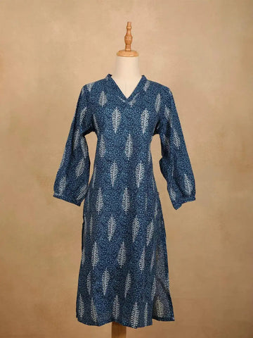 Blue Cotton Kurti Top Adorned with Leaf Design Prints - Diadem