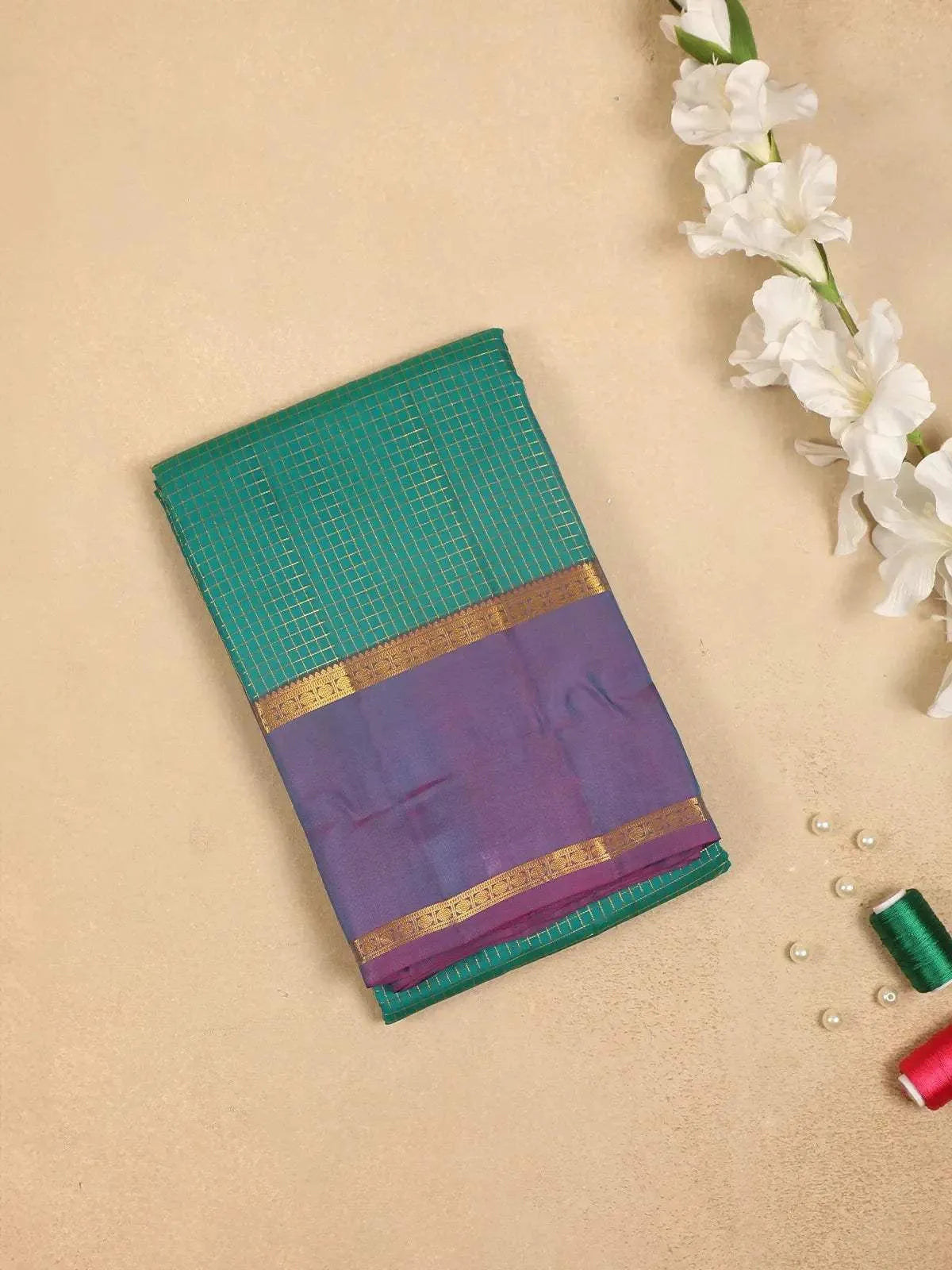 Green Pure Kanchipuram Silk Saree with Checks Design on the Body with Zari Border - Diadem