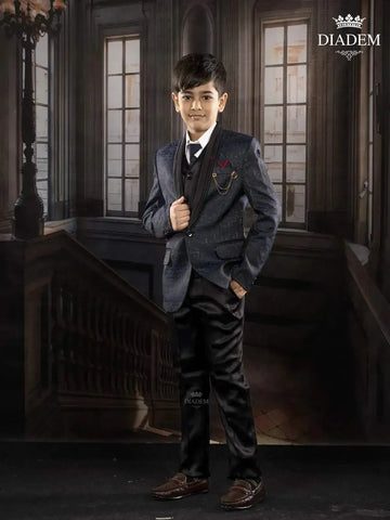 Black with Dark Blue Coat Suit with Tie and Brooch - Diadem