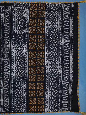 Black Leaf Designed Cotton Saree - Diadem