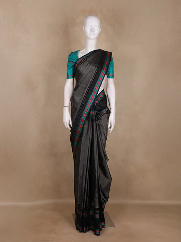 Black Woven Design Pure Kanchipuram Silk Saree - Diadem