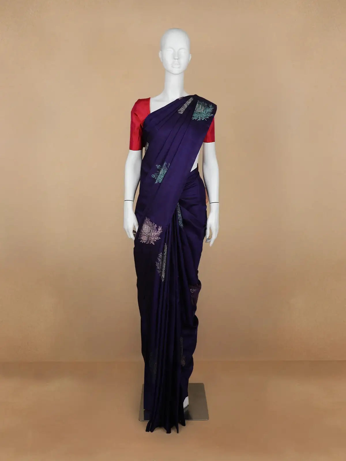 Blue Floral Woven Pure Kanchipuram Silk Saree - Diadem
