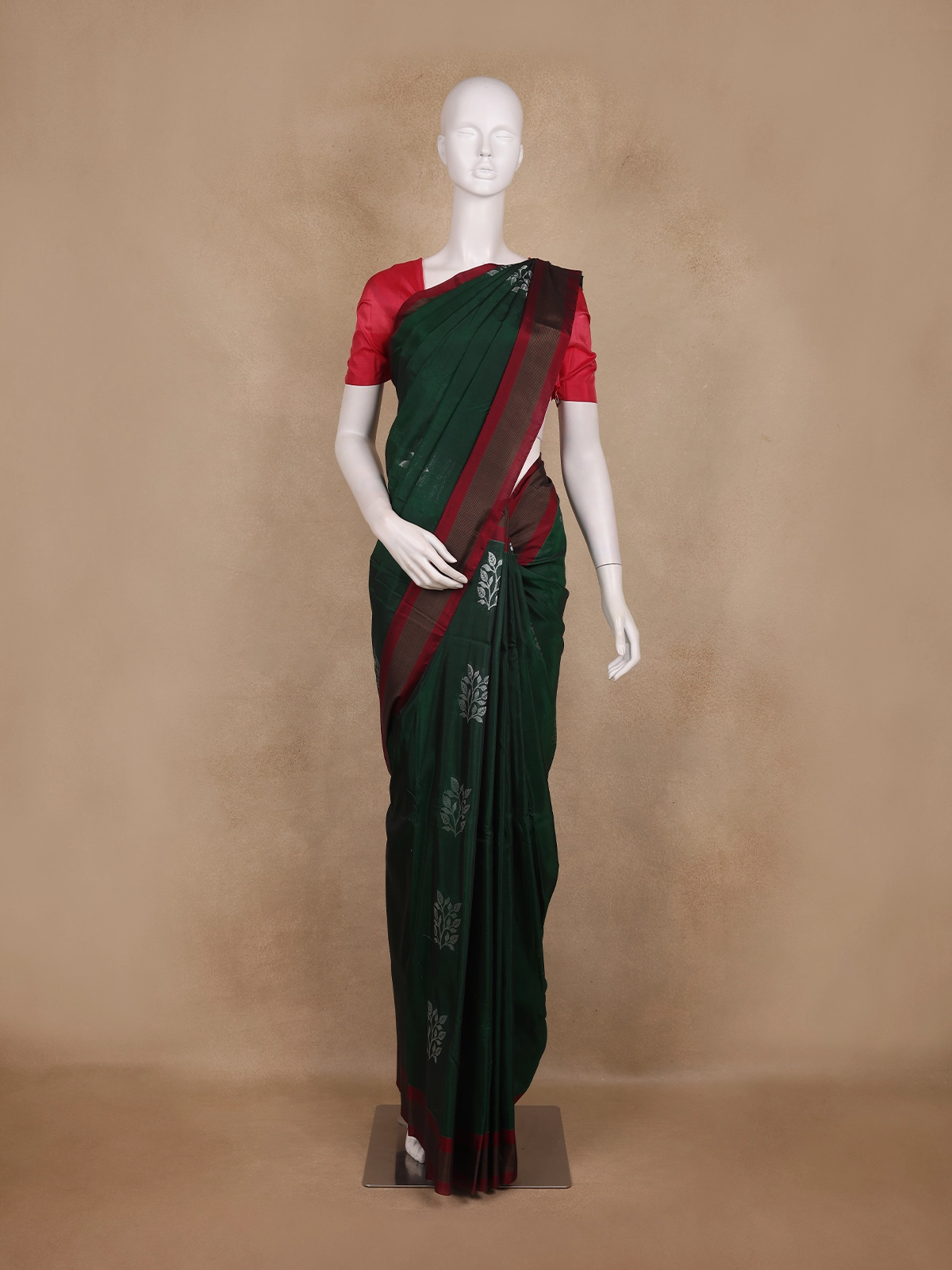 Bottle Green Leaf Butta Woven Kanchipuram Silk Saree