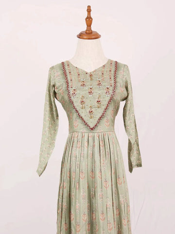 Green Kurti Adorned with Floral Printed and Beads Design - Diadem