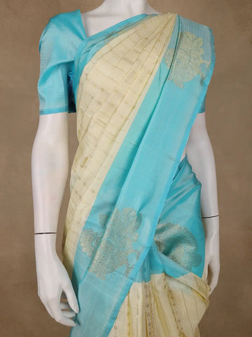 Cream Floral Butti Stripes Woven Pure Kanchipuram Silk Saree - Diadem