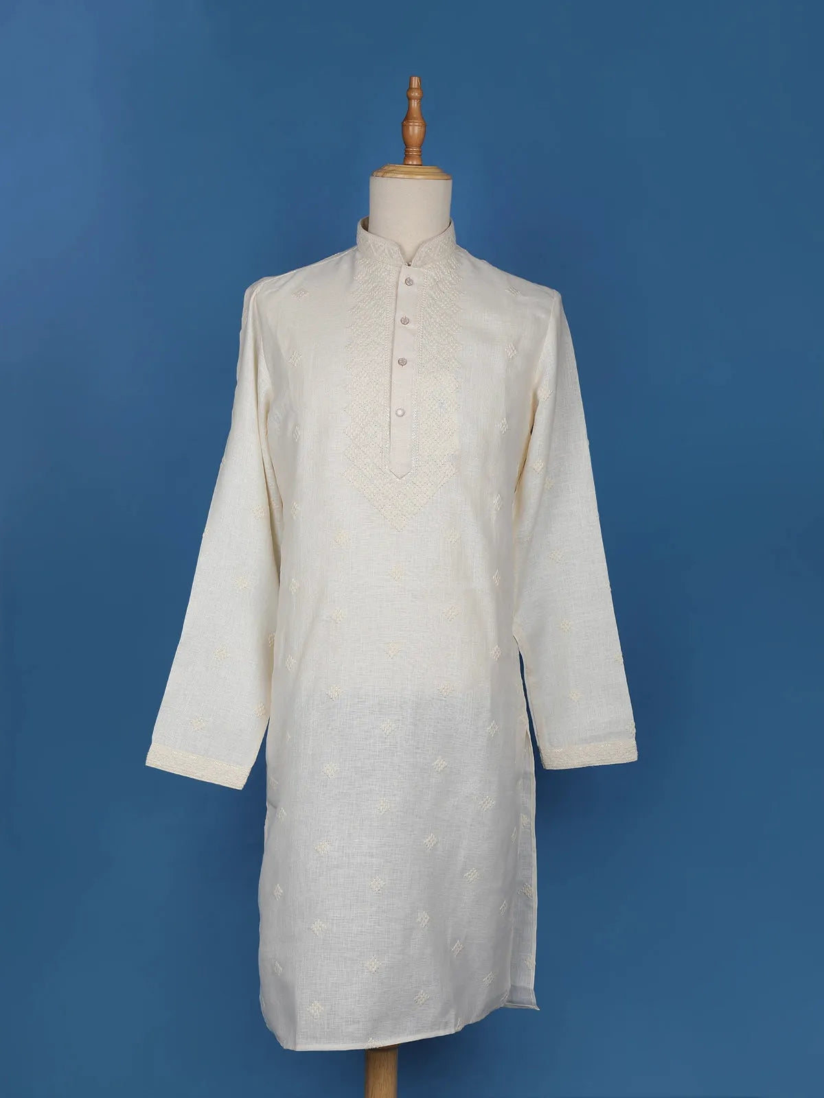 Cream White Thread Embroidery Cotton Kurta Set With Pant - Diadem