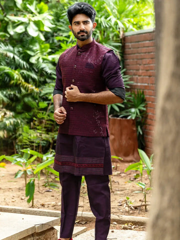 Deep Maroon Sequin Textured Cotton Kurta With Jacket For Men - Diadem
