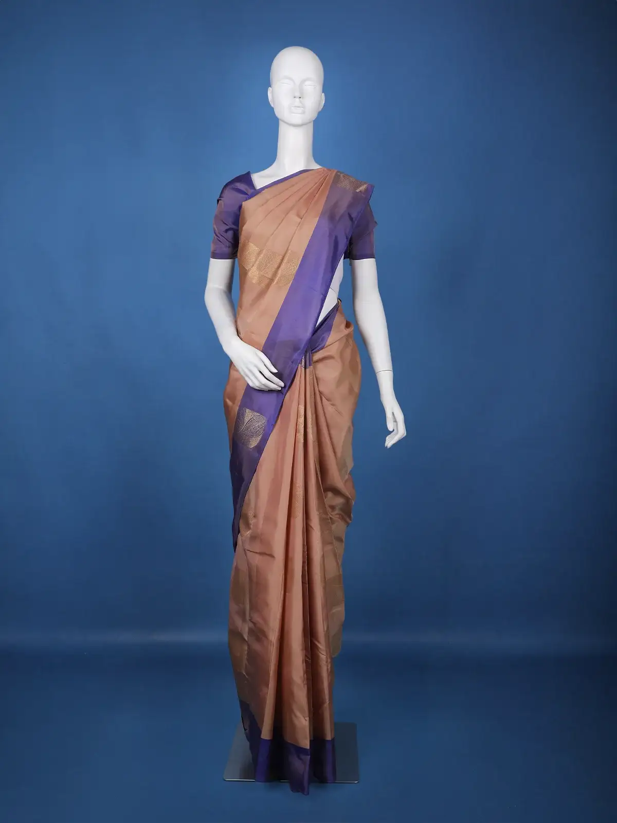 Dusty Peach Leaf Design Zari Woven Soft Silk Saree - Diadem