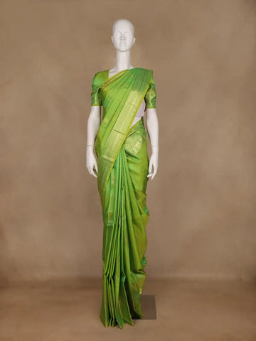 Green Floral Motif Woven Pure Kanchipuram Silk Saree - Diadem