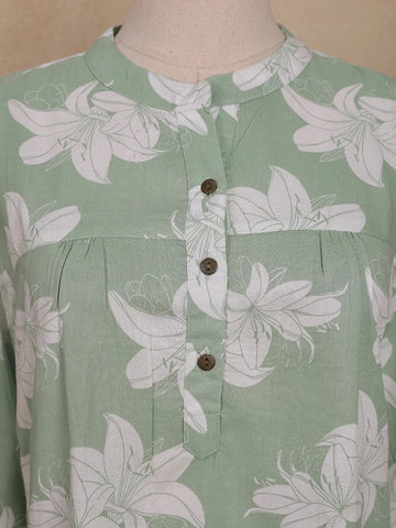 Green Floral Printed Cotton Kurti Top - Diadem