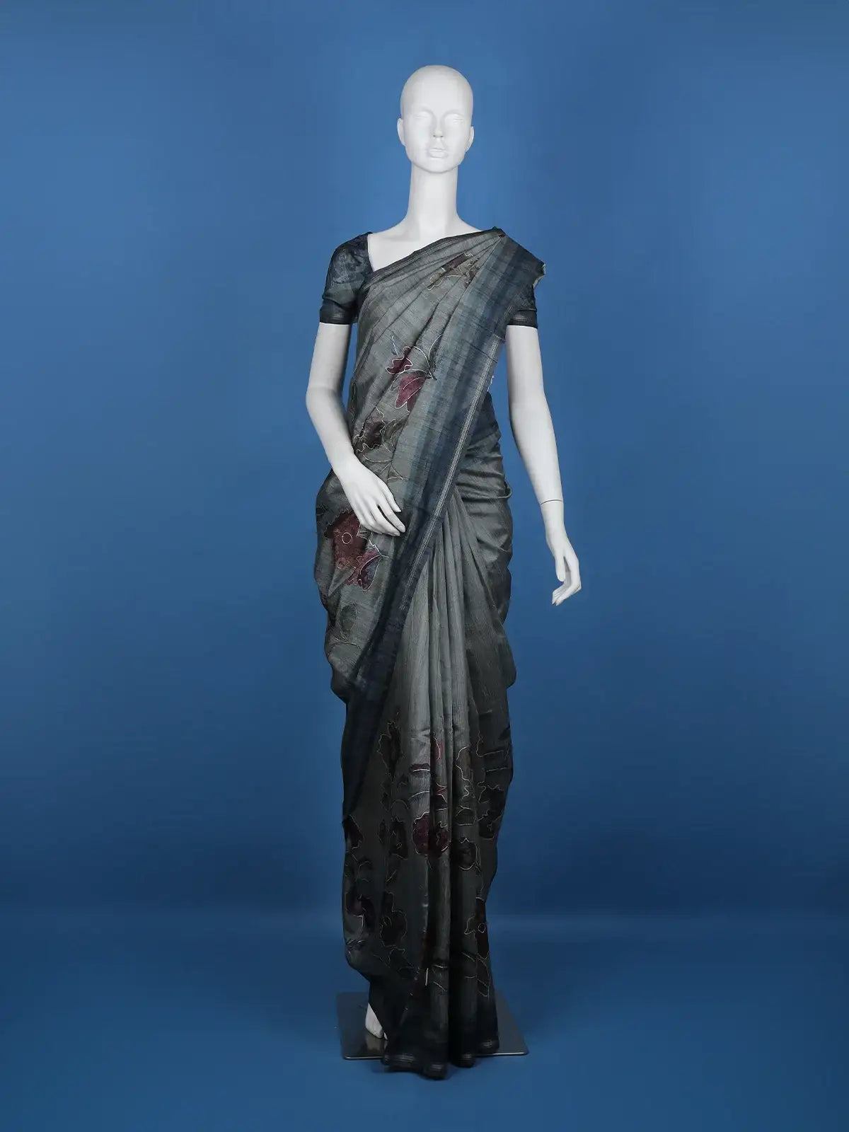 Grey Floral Designed Semi Tussar Saree - Diadem