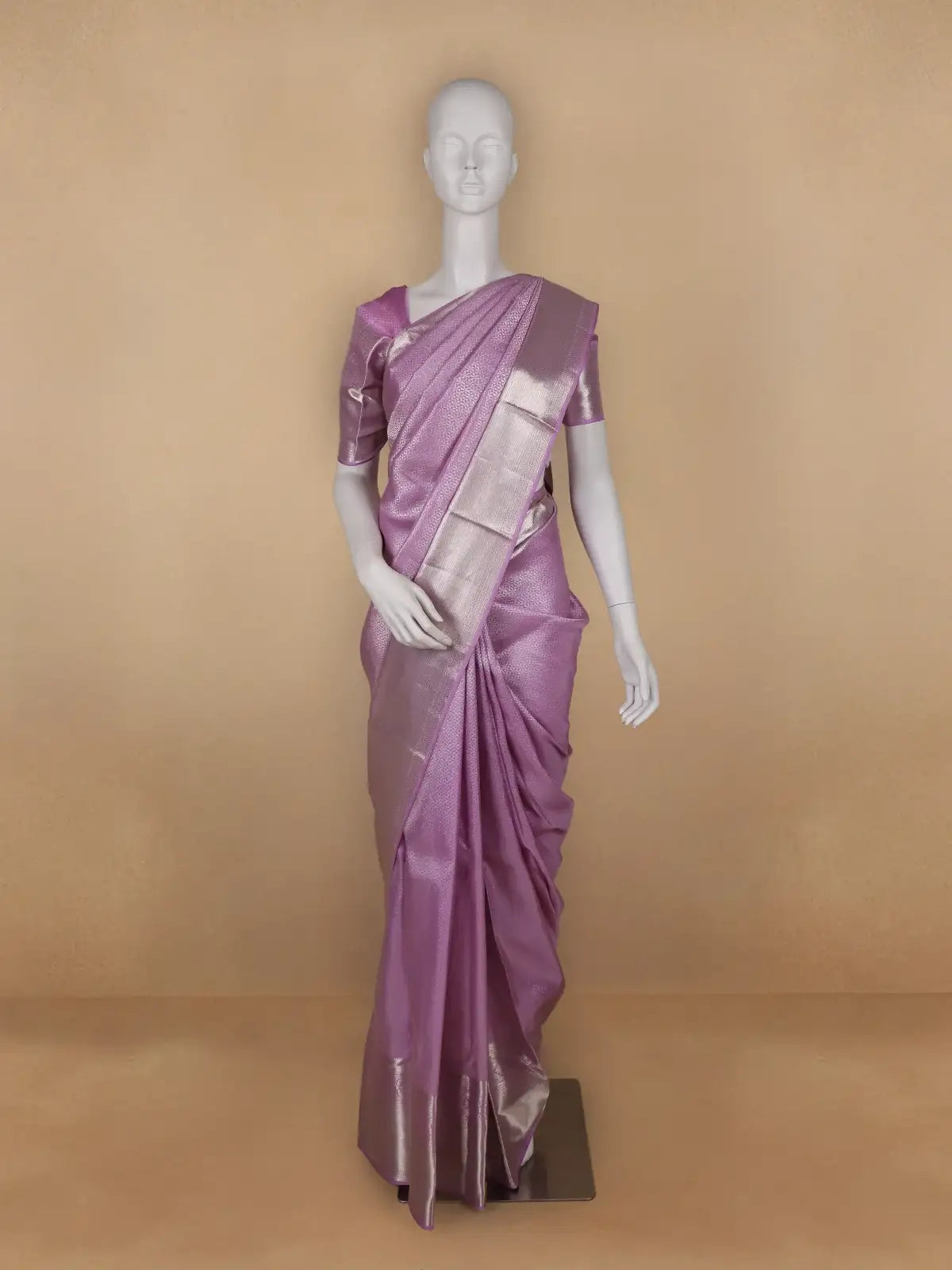 Lavender Floral Woven Pure Kanchipuram Silk Saree - Diadem