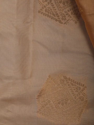 Light Peach Geometric Design Zari Woven Soft Silk Saree - Diadem