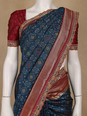 Navy Blue Geometric Diamond Designed Soft Silk Saree - Diadem