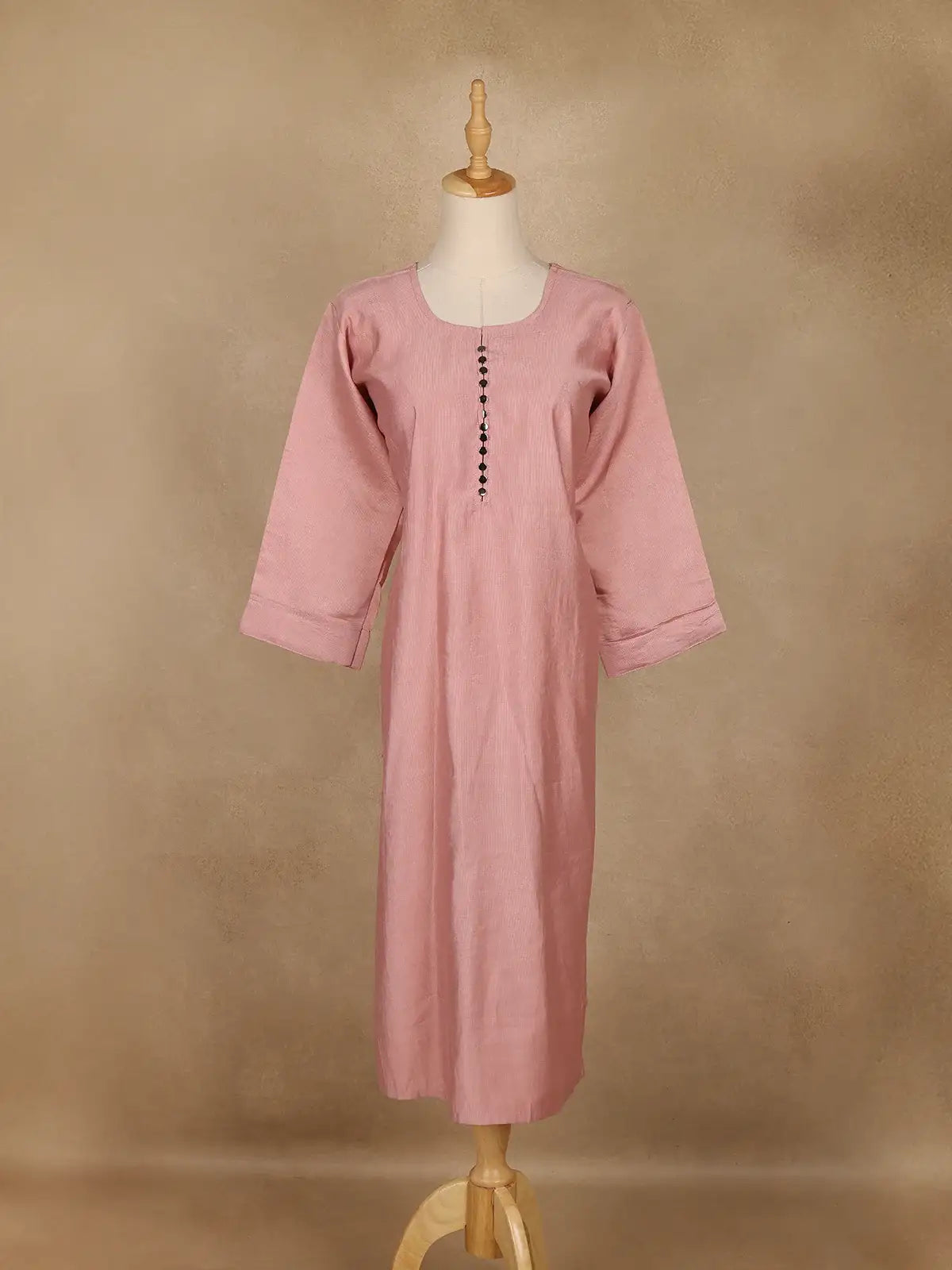 Onion Pink Solid Cotton Kurti With Button Detailing - Diadem