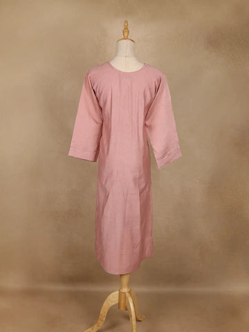 Onion Pink Solid Cotton Kurti With Button Detailing - Diadem
