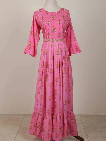Pink Long Kurti Adorned with Floral Prints - Diadem