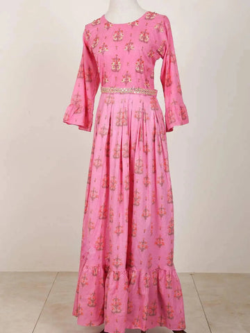 Pink Long Kurti Adorned with Floral Prints - Diadem
