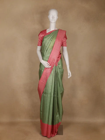 Pista Green Floral Woven Pure Kanchipuram Silk Saree With Contrast Border - Diadem