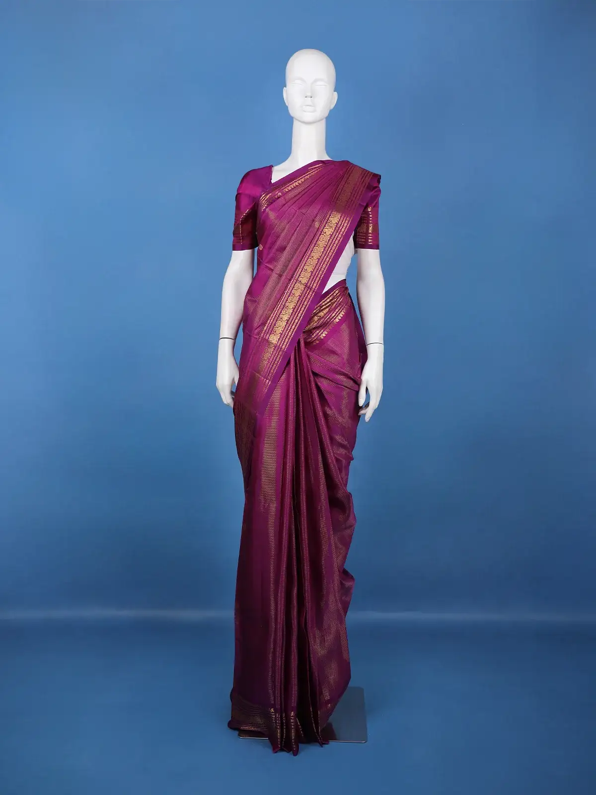 Purple Floral Butta Woven Pure Kanchipuram Silk Saree with Zari Border - Diadem