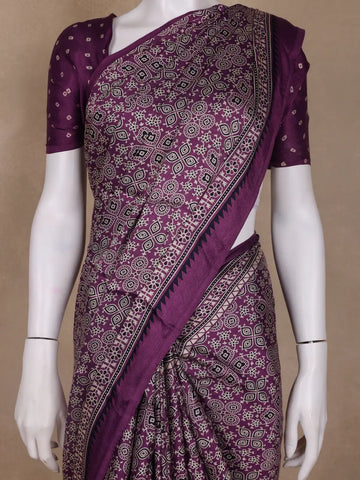 Purple Bandhani-Style Geometric Print Mul Mul Cotton Saree - Diadem