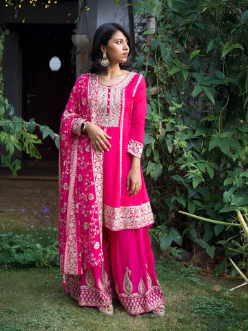 Queen Pink Floral Designed Georgette Salwar Suit - Diadem