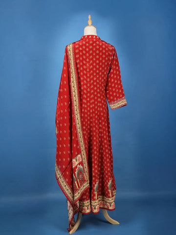 Red Floral Printed Synthetic Salwar Suit - Diadem