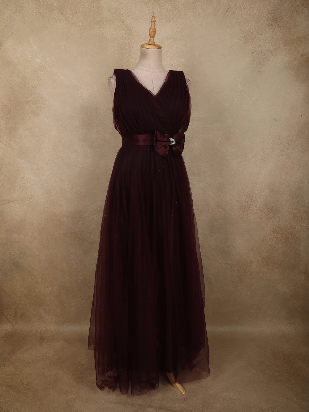 princess polly baby blue dress Radiate elegance in rich burgundy ✨ This timeless dress is perfect for  Distinguished Young Woman events or your next holiday party — classic,  confident, and effortlessly chic 🎄❤️ Coya, size 6 MCB main image 0