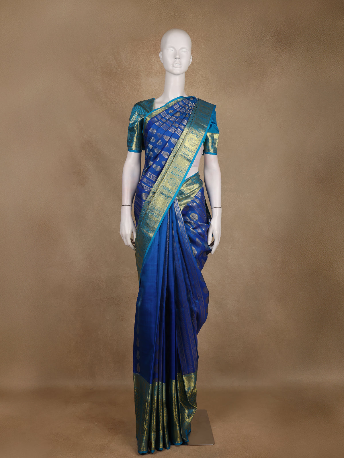 Royal Blue Geometric Woven Design Kanchipuram Silk Saree