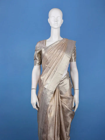 Silver Floral Design Woven Pure Kanchipuram Silk Saree - Diadem